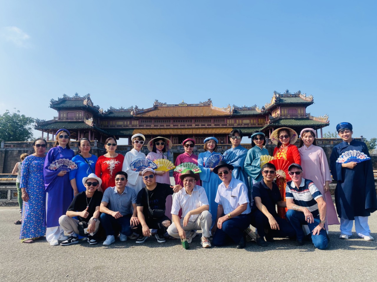 Hue tour 1 day